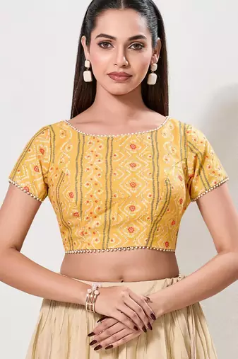 women's bandhani-print padded back-open half-sleeves saree blouse