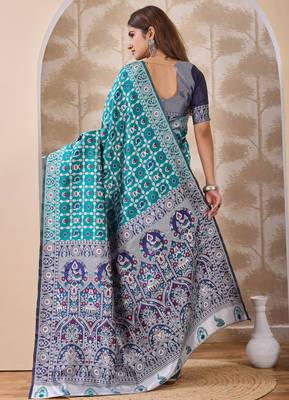 Rama green banarasi cotton silk kota saree with woven zari work, floral pallu and blouse 3