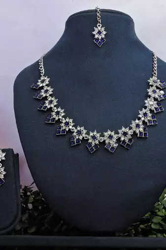 Beige color rhodium plating festive wear designer necklace set