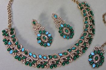 Green color yellow gold plating festive wear designer necklace set 3