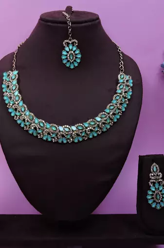 Green color yellow gold plating festive wear designer necklace set