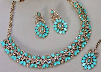 Green color yellow gold plating festive wear designer necklace set 2