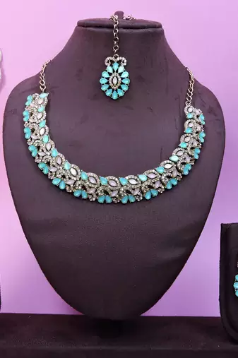 Green color yellow gold plating festive wear designer necklace set