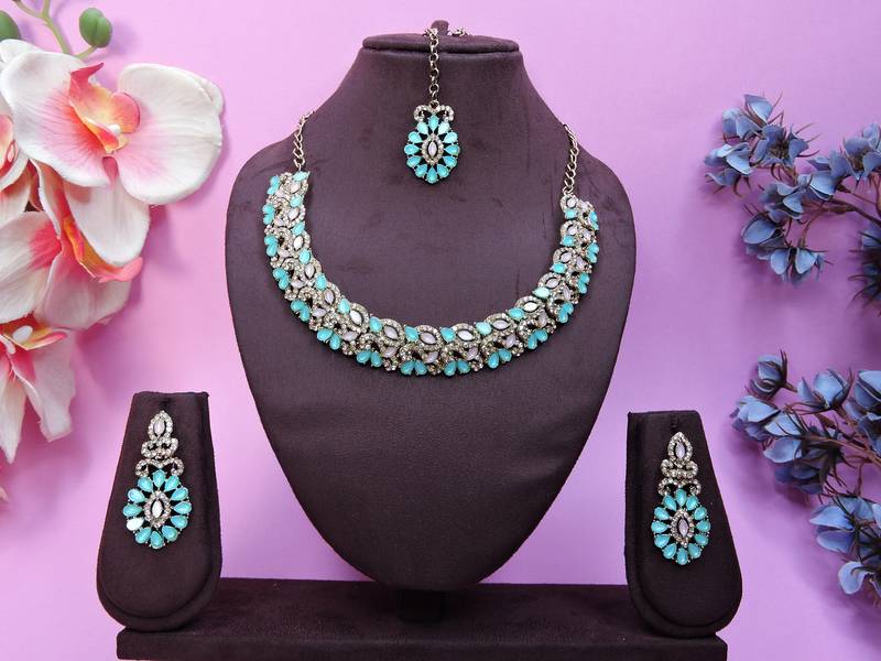 Green color yellow gold plating festive wear designer necklace set