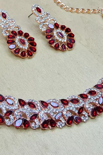 Maroon color rhodium plating festive wear designer necklace set