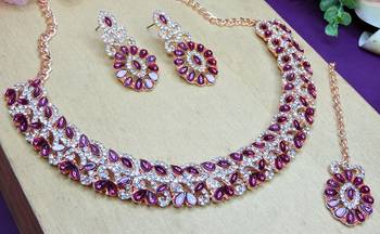 Pink color rhodium plating festive wear designer necklace set 3