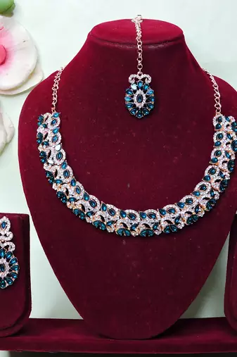 Green color rhodium plating festive wear designer necklace set