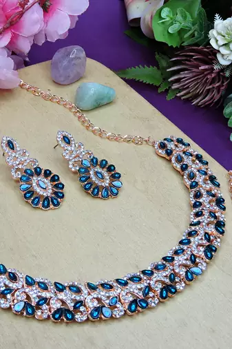 Green color rhodium plating festive wear designer necklace set