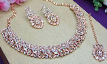 Pink color rhodium plating festive wear designer necklace set 3