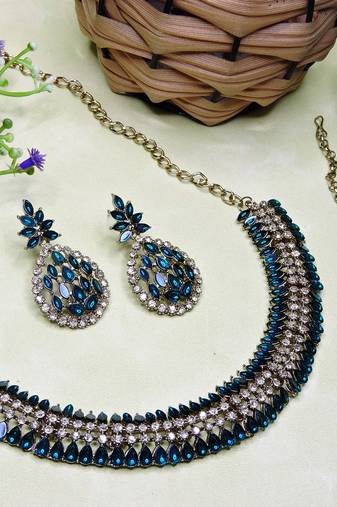 Green color yellow gold plating festive wear designer necklace set
