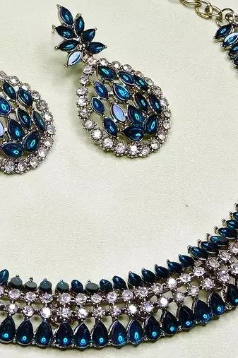 Green color yellow gold plating festive wear designer necklace set