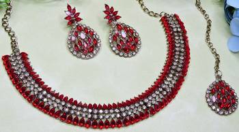 Red color yellow gold plating festive wear designer necklace set 3