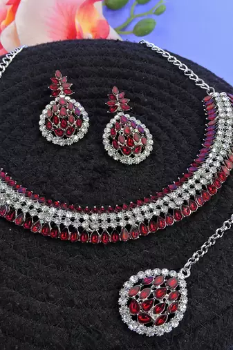 Maroon color rhodium plating festive wear designer necklace set