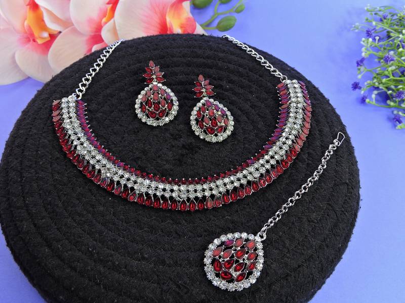 Maroon color rhodium plating festive wear designer necklace set