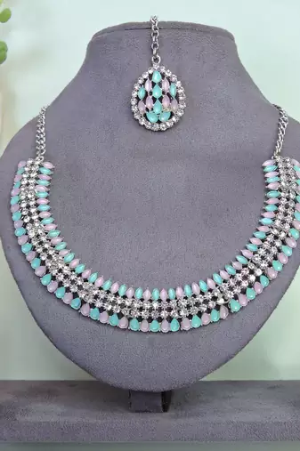 Green color rhodium plating festive wear designer necklace set