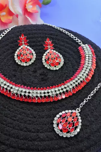 Red color rhodium plating festive wear designer necklace set