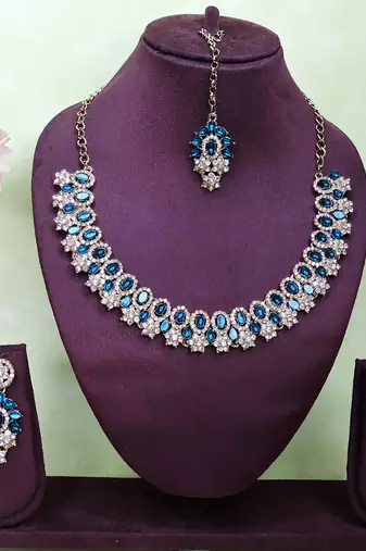 Green color yellow gold plating festive wear designer necklace set
