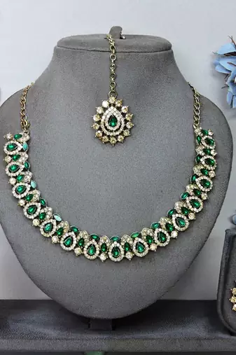 Green color yellow gold plating festive wear designer necklace set