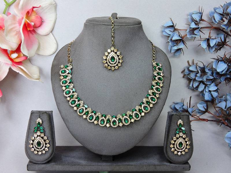 Green color yellow gold plating festive wear designer necklace set