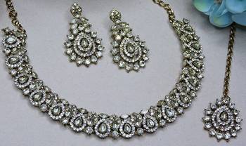 White color yellow gold plating festive wear designer necklace set 3