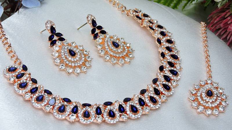Pink color rhodium plating festive wear designer necklace set