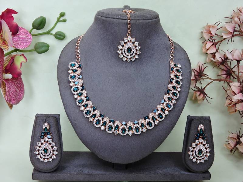 Green color rhodium plating festive wear designer necklace set