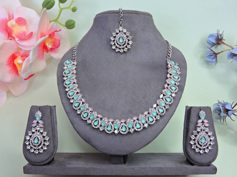 Green color rhodium plating festive wear designer necklace set