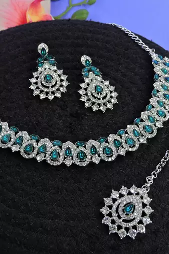 Green color rhodium plating festive wear designer necklace set