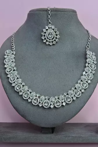 White color rhodium plating festive wear designer necklace set