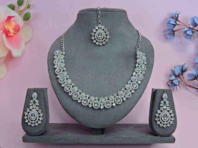 White color rhodium plating festive wear designer necklace set