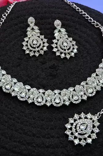 White color rhodium plating festive wear designer necklace set