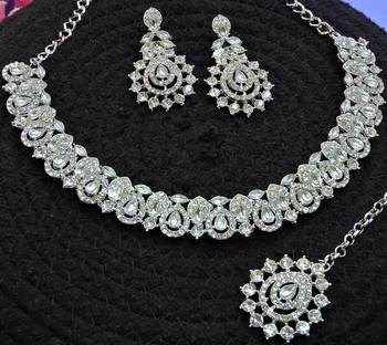 White color rhodium plating festive wear designer necklace set 3