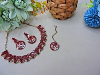 Multicolor color yellow gold plating festive wear designer necklace set 2