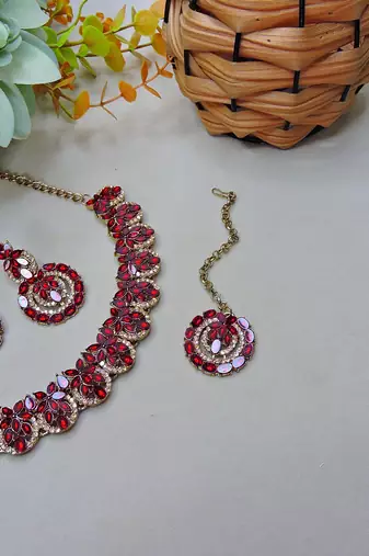 Multicolor color yellow gold plating festive wear designer necklace set