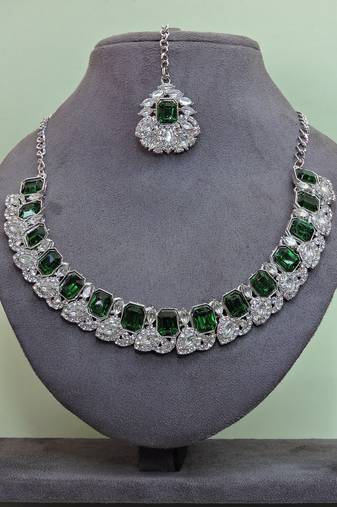 Green color rhodium plating festive wear designer necklace set