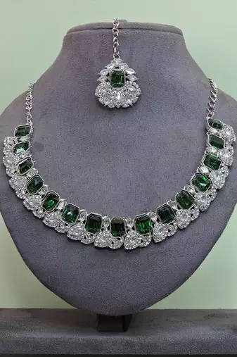 Green color rhodium plating festive wear designer necklace set