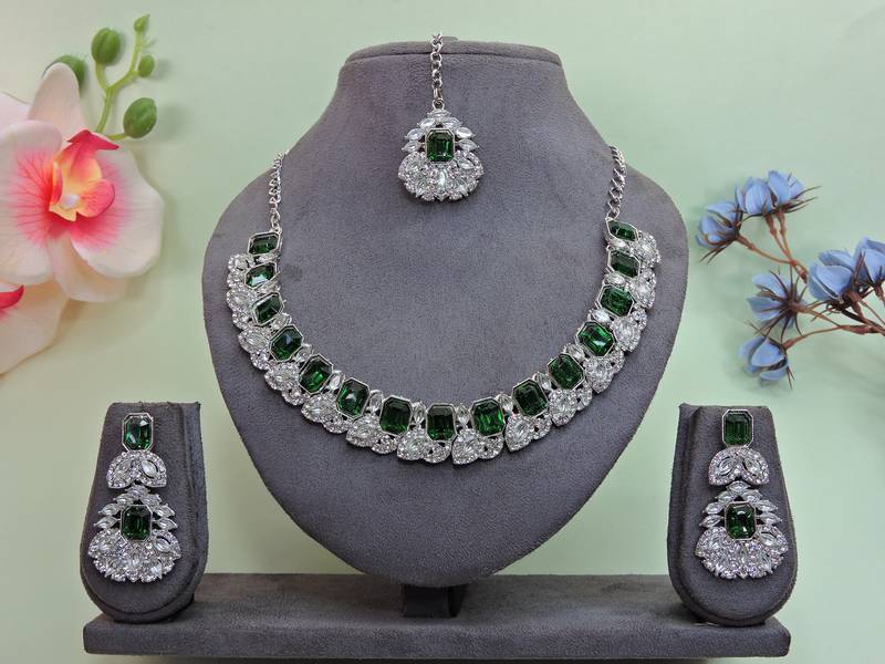 Green color rhodium plating festive wear designer necklace set