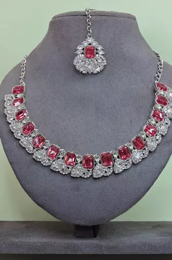 Pink color rhodium plating festive wear designer necklace set