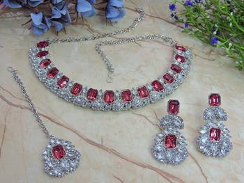 Pink color rhodium plating festive wear designer necklace set 2