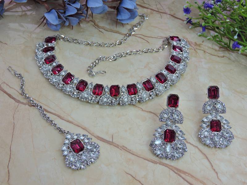 Pink color rhodium plating festive wear designer necklace set