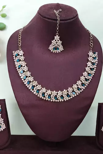 Green color yellow gold plating festive wear designer necklace set