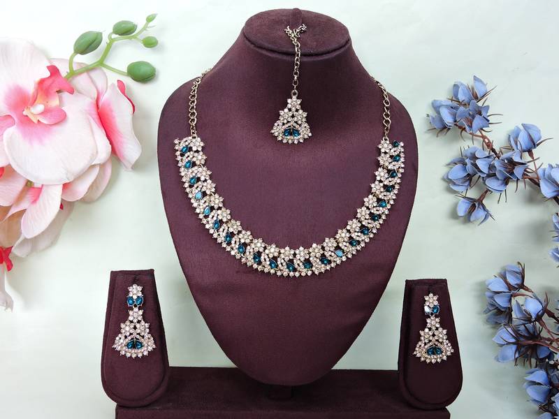 Green color yellow gold plating festive wear designer necklace set