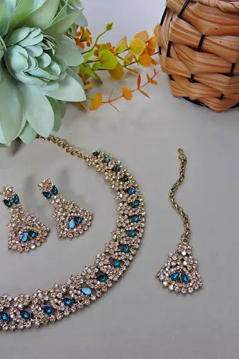 Green color yellow gold plating festive wear designer necklace set