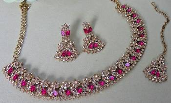 Pink color yellow gold plating festive wear designer necklace set 3