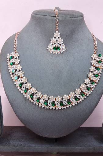 Green color rhodium plating festive wear designer necklace set