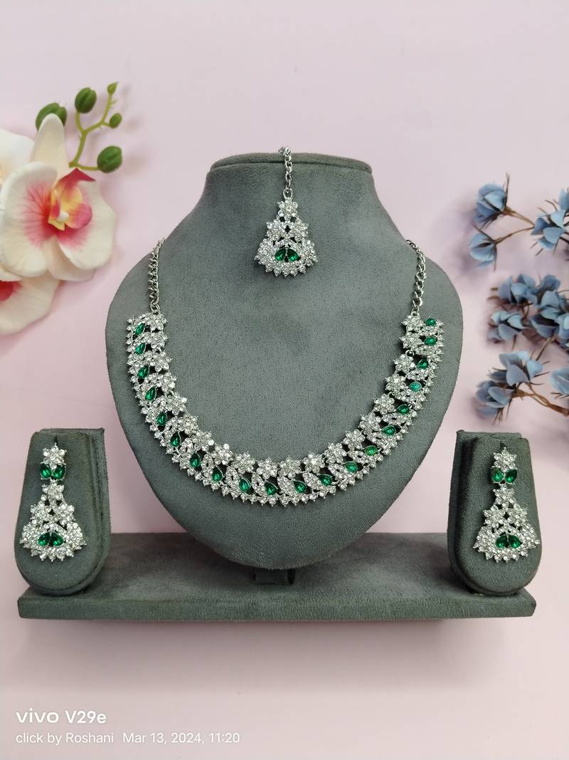Green color rhodium plating festive wear designer necklace set
