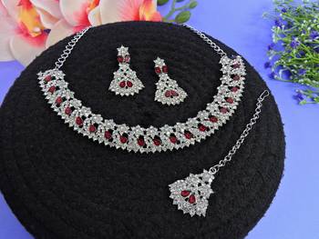 Maroon color rhodium plating festive wear designer necklace set 2