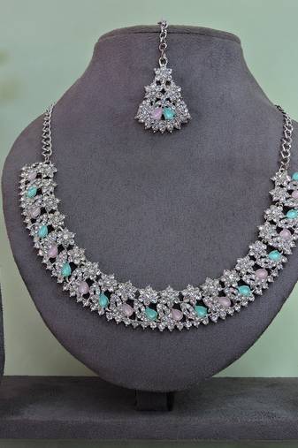Green color rhodium plating festive wear designer necklace set