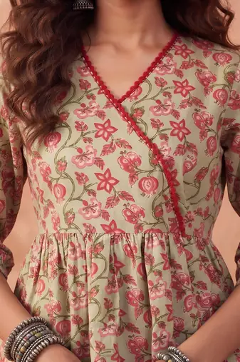 Green cotton printed top for women