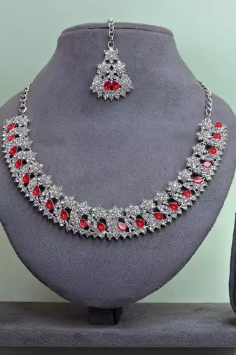 Red color rhodium plating festive wear designer necklace set